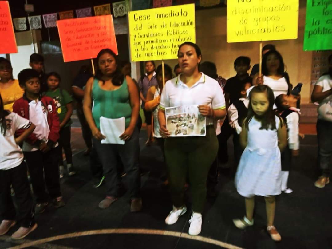 Padres de familia de la escuela Nicolás Bravo en Chilapa denunciaron