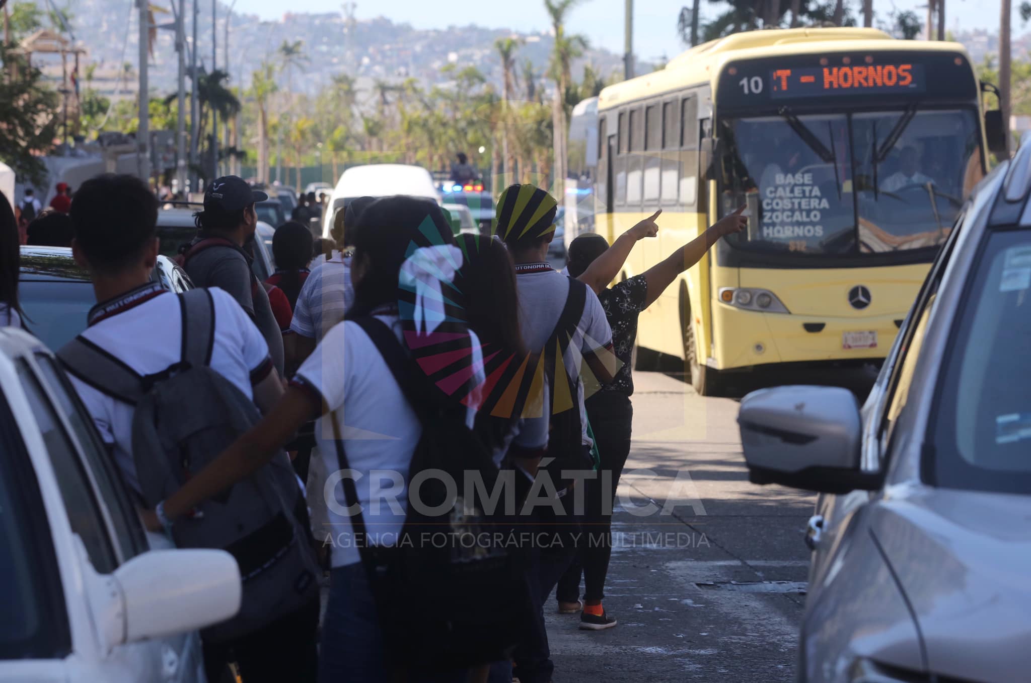 Caos en Acapulco por paro de transportistas que son amenazados por ...
