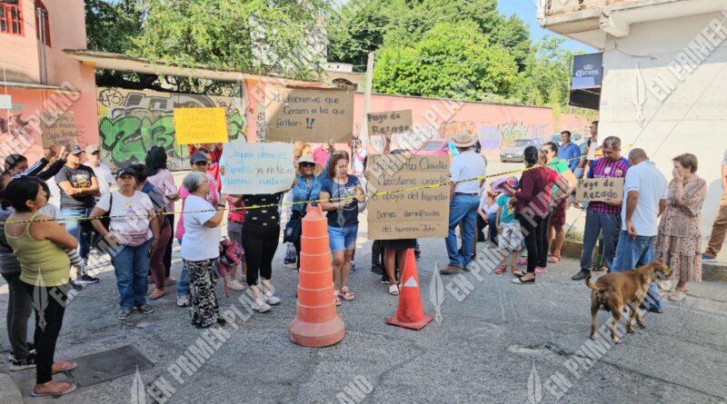 Piden vecinos de la colonia Galeana rehabilitación de un puente y una calle y entrega de apoyos a damnificados