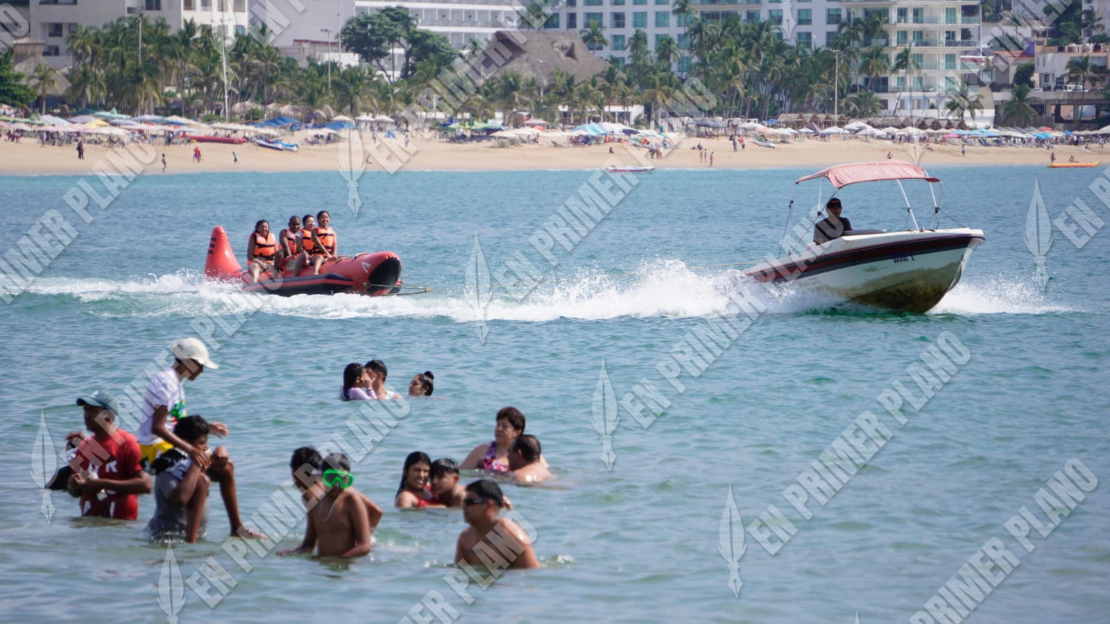 Repunta turismo para Acapulco en fin de semana - En Primer Plano