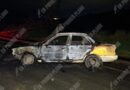 Hombres armados queman taxi con un hombre encajuelado en Acapulco