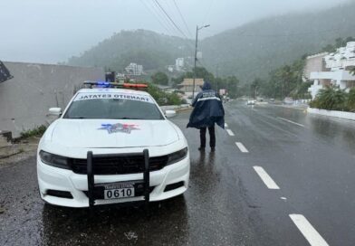 Piden en Acapulco quedarse en casa por tormenta “Flossie”