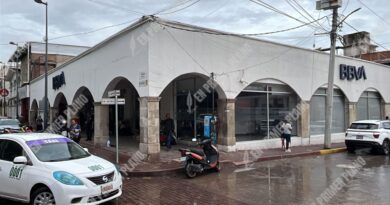 Asaltan a un cliente a mano armada en banco BBVA de Iguala