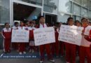 Protestan en IGIFE por daños en una primaria de Chilpancingo tras sismo