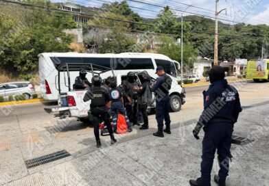 Detienen a dos hombres tras enfrentarse a balazos con policías en Acapulco