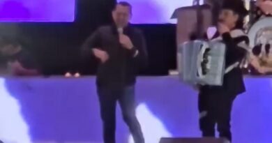 A dos días de ser abatido, Pedro Segura tararea corrido de “El Mencho” en concierto