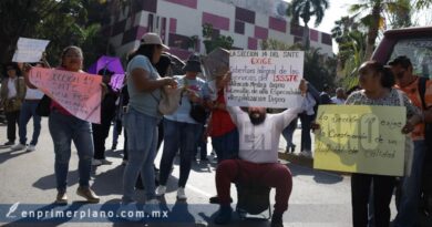 Exigen agremiados del SNTE construcción del hospital ISSSTE