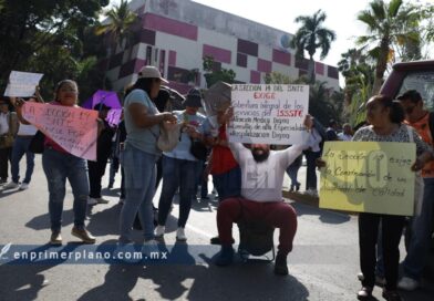 Exigen agremiados del SNTE construcción del hospital ISSSTE