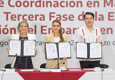 Firma convenio Evelyn para prevenir el embarazo en adolescentes