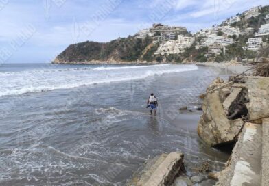Pronostican mar de fondo con olas de hasta 2.4 metros en Acapulco