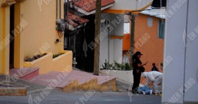 Muere motociclista al derrapar en el fraccionamiento Hornos Insurgentes en Acapulco