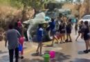 Lanzan agua vecinos de una comunidad de Arcelia a patrullas del Ejército