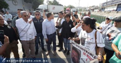 Niega fiscal ocultar carpetas de investigación; atiende a madres buscadoras tras 6 horas de bloqueo 