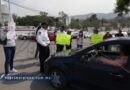 Bloquean padres de familia un bulevar en Chilpancingo; exigen reactivar educación preescolar en los CAIS