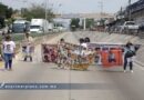 Bloquean madres buscadoras bulevar en Chilpancingo ante crisis forense