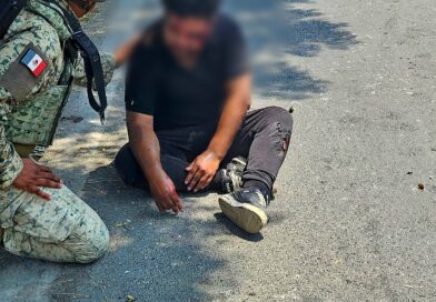 Un choque contra convoy militar expone cargamento de droga en Iguala