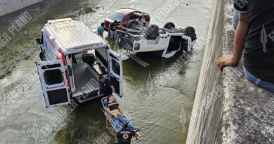 Cae camioneta al Huacapa; dos mujeres muertas y dos heridos