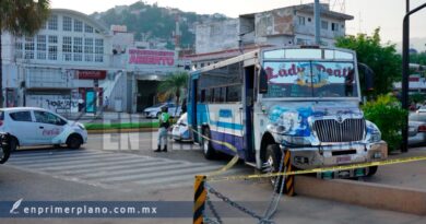 Muere en el hospital uno de los heridos en el ataque a camión urbano en Acapulco