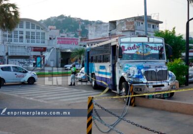 Deja cuatro heridos un ataque a balazos a un camión urbano en Acapulco