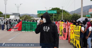 “México no está para sede de un Mundial”, aseguran normalistas de Ayotzinapa