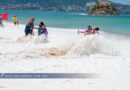 Rescatan a ocho turistas de ahogarse en playas de Acapulco debido al Mar de Fondo