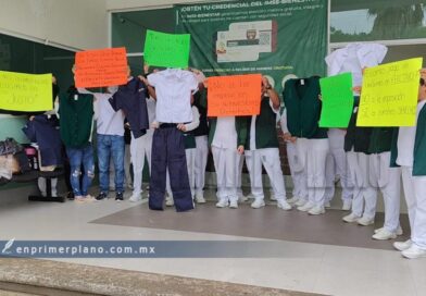 Cumplen dos días de protesta trabajadores Hospital General de Chilapa; exigen mejoras laborales