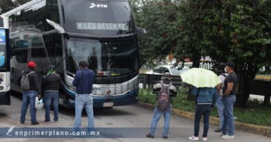 Retiene la Ceteg cuatro autobuses en el bulevar de Chilpancingo para trasladarse a la Cdmx