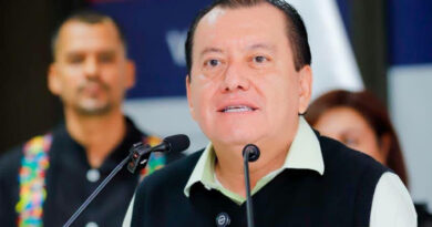 Aprueba Consejo Universitario licencia temporal de Javier Saldaña; mañana se registra en proceso interno de Morena