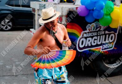 Comunidad LGBT se moviliza en Acapulco para exigir reconocimiento legal de transfeminicidios