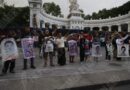 Acusan madres de Ayotzinapa a Sheinbaum de obstaculizar el caso y criminalizar su dolor