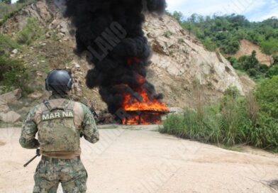 Semar y FGR incineran más de tonelada y media de cocaína en Acapulco