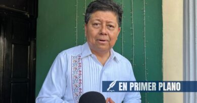 En Morena no debe existir el “aferramiento al poder”, dice Cayetano de la insistencia de Félix de participar en encuesta