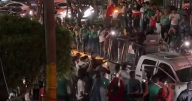 Investigan a policías que atacaron con gas lacrimógeno a aficionados en Chilpancingo