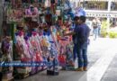 Por paro de la CNTE, reportan comerciantes de temporada de graduaciones bajas ventas