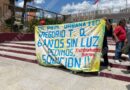 Protestan maestros de Xochihuehuetlán en la capital y exigen a IGIFE que pague adeudo a CFE Protestan maestros de Xochihuehuetlán en la capital y exigen a IGIFE que pague adeudo a CFE