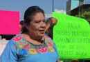 Pobladores que exigen liberación de líder del Cipoeg-EZ retienen a funcionarios; son encabezados por la madre de Plácido Pobladores que exigen liberación de líder del Cipoeg-EZ retienen a funcionarios; son encabezados por la madre de Plácido