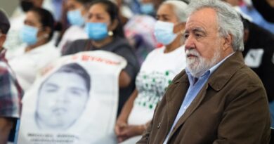 Descalifica recomendación de CNDH investigaciones recientes y retoma hipótesis de responsabilizar solo a grupo criminal: Alejandro Encinas Descalifica recomendación de CNDH investigaciones recientes y retoma hipótesis de responsabilizar solo a grupo criminal: Alejandro Encinas