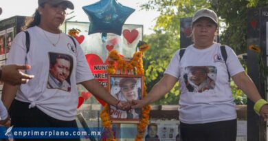 A 4 años de la desaparición de Diego Steven, su familia lo busca en Tixtla; alcalde niega permiso para pegar fichas