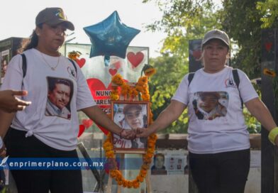 A 4 años de la desaparición de Diego Steven, su familia lo busca en Tixtla; alcalde niega permiso para pegar fichas
