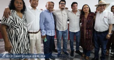 Se reúnen Jacinto González e Irugami Perea con aspirantes a la coordinación, diputados locales y ediles en Chilpancingo