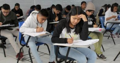 Elimina Guerrero el examen de admisión a la preparatoria para garantizar lugar a estudiantes