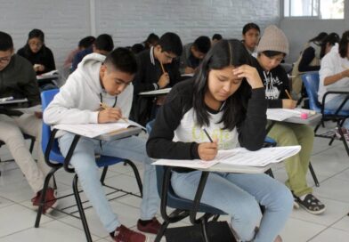 Elimina Guerrero el examen de admisión a la preparatoria para garantizar lugar a estudiantes