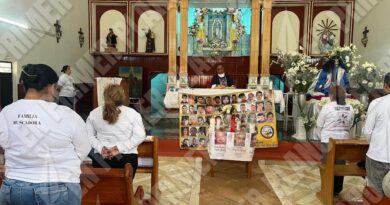 Madres buscadoras y buscadores buscan a sus familiares desaparecidos en la Sierra