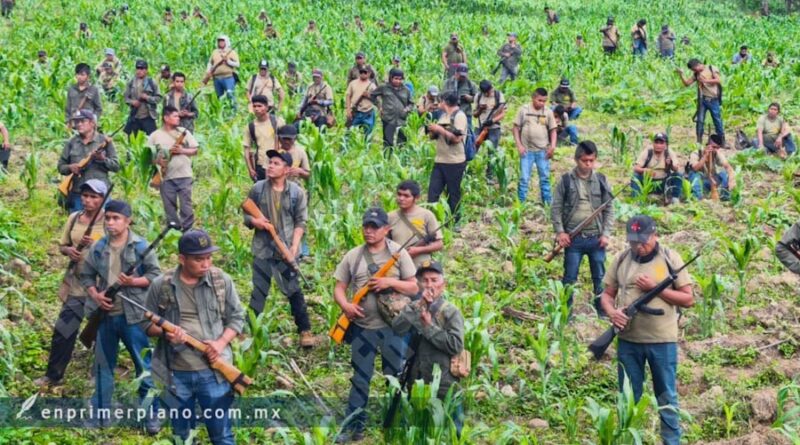 Exigen Cipog-EZ y CRAC-PC-PF la liberación de Jesús Plácido; seguirán armados contra un grupo criminal, advierten
