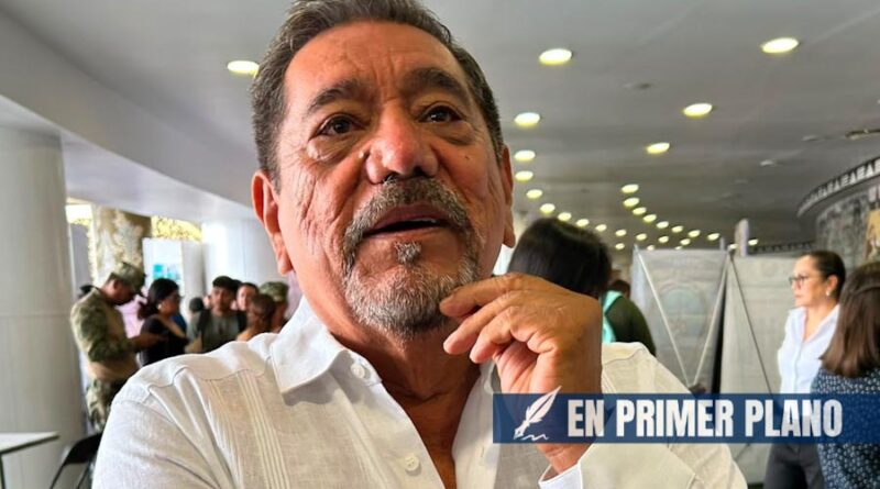 Llama Félix a aspirantes de Morena a “respetar y dignificar” espacios públicos ante queja de pintas