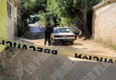 Hallan a dos ejecutados en un taxi colectivo en el poblado La Picuda de Acapulco