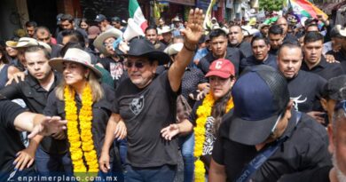 Entre gritos de “¡gobernador, gobernador!”, Félix concluye asambleas en Chilpancingo