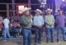 Reta alcalde de Tlapa a golpes a un ciudadano que le silbó en una corrida de toros