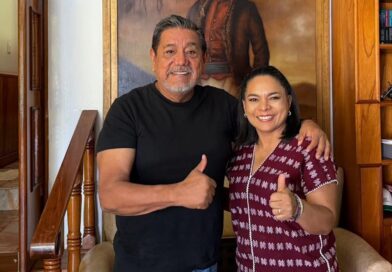 Se reúnen Beatriz y Félix en Chilpancingo; “es un gran luchador social”, dice Mojica