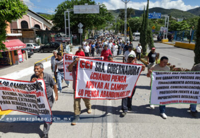 Protestan campesinos por sequía y advierten crisis alimentaria